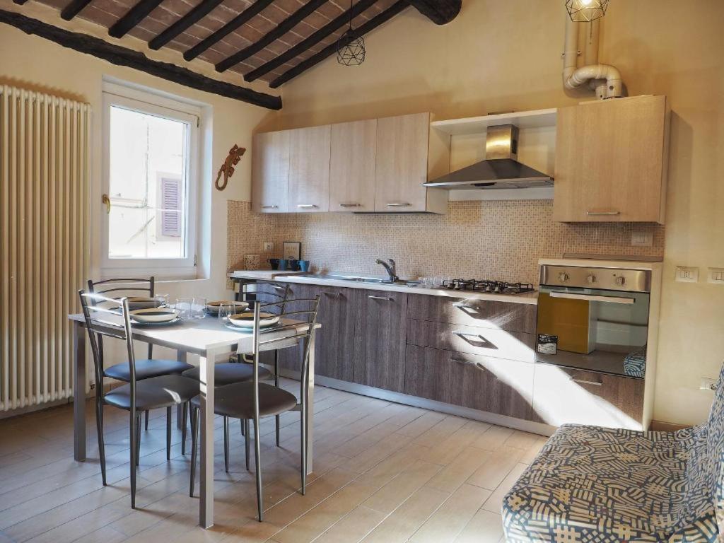 Contrada House By Francigenaapartments Siena Exterior photo